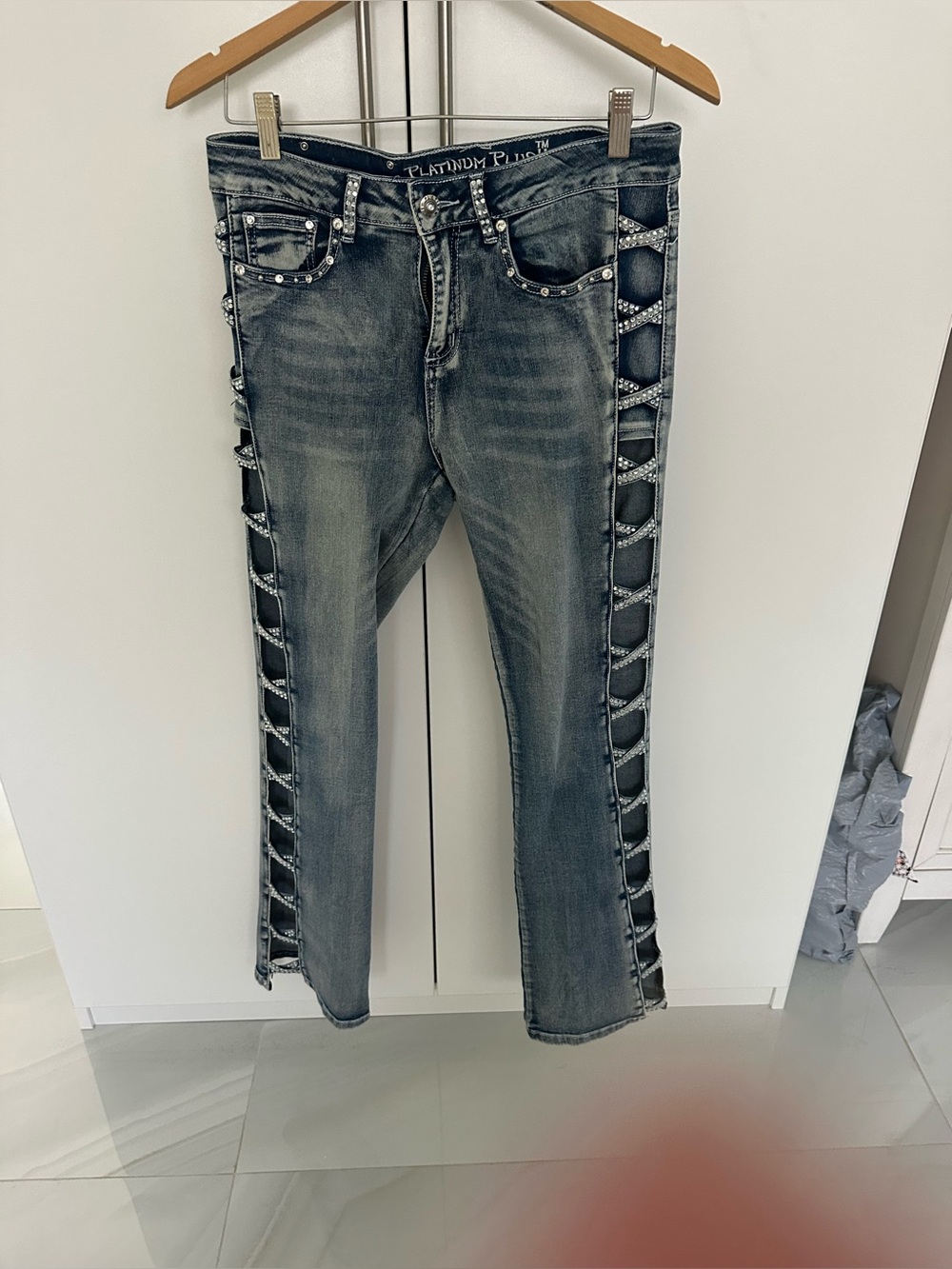 Platinum Plus Women’s Black Washed Skinny Jeans with Side Lattice